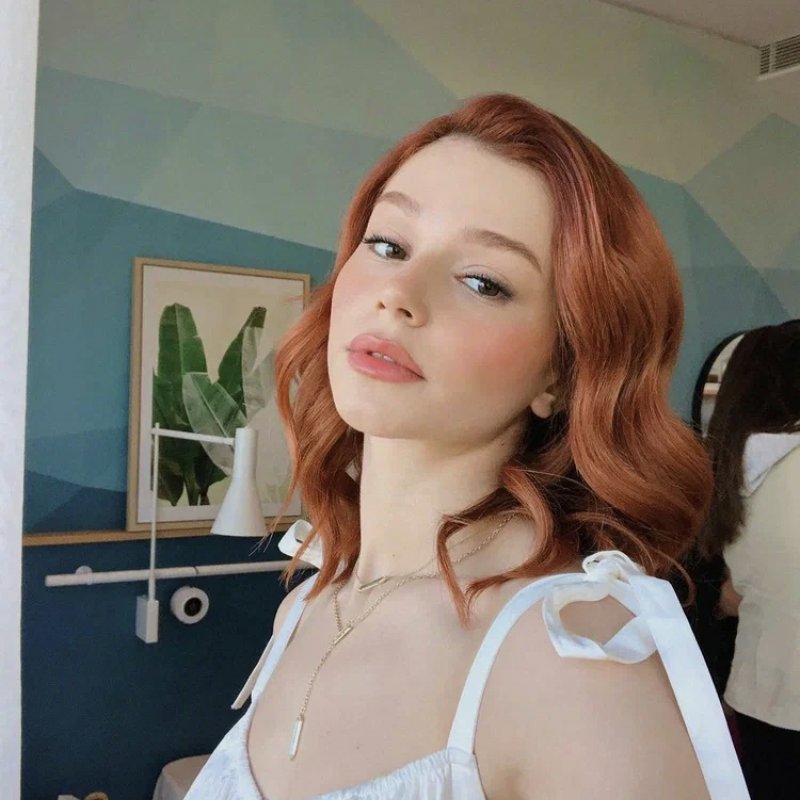 Ceylanpınar Yüksek Enerjili Kadın Bayan Escort Beyaz
