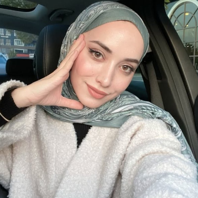 Eğil Orosbu Bayan Escort Hale