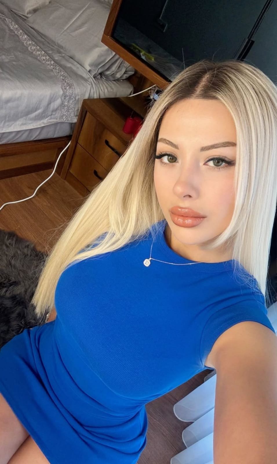 Galata Sadık Bir Kadın Escort Elmas