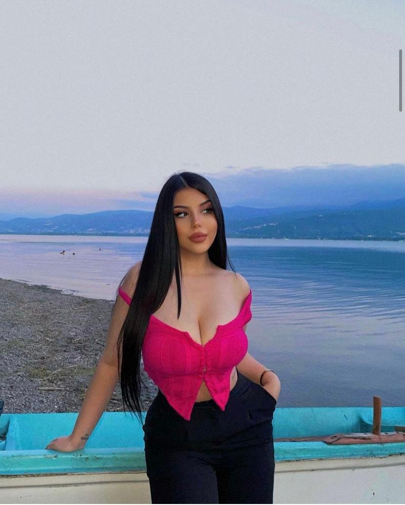 Perşembe Gece Çalışan Escort Bayan Pelin
