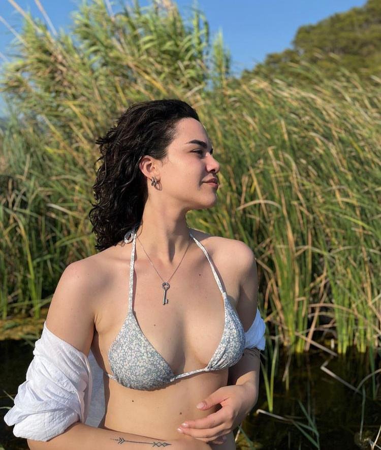 Eminönü Sonsuz Güzel Kadın Escort Bayan Selma