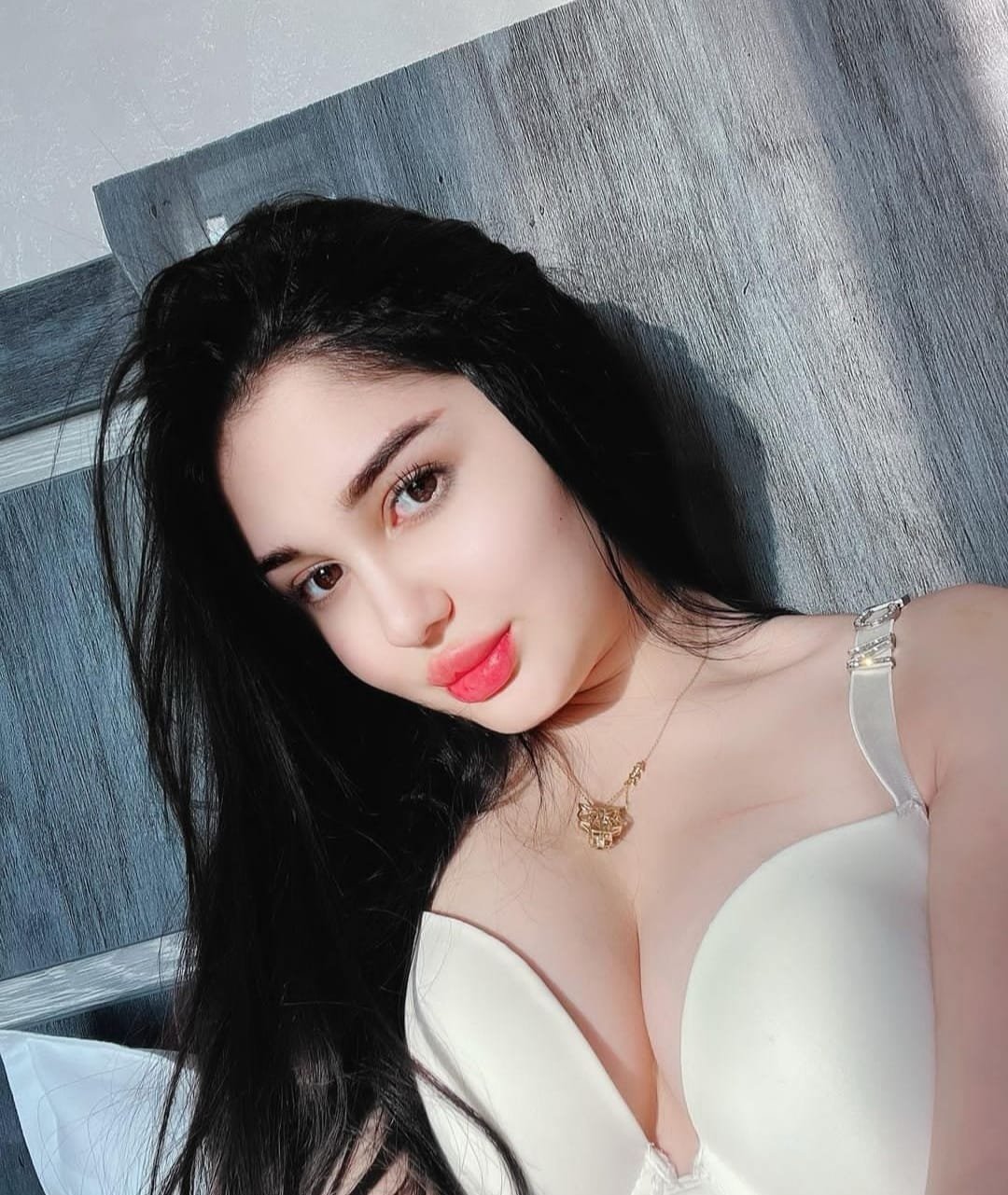 Akhisar Gizemli Kadın Bayan Escort Kaya