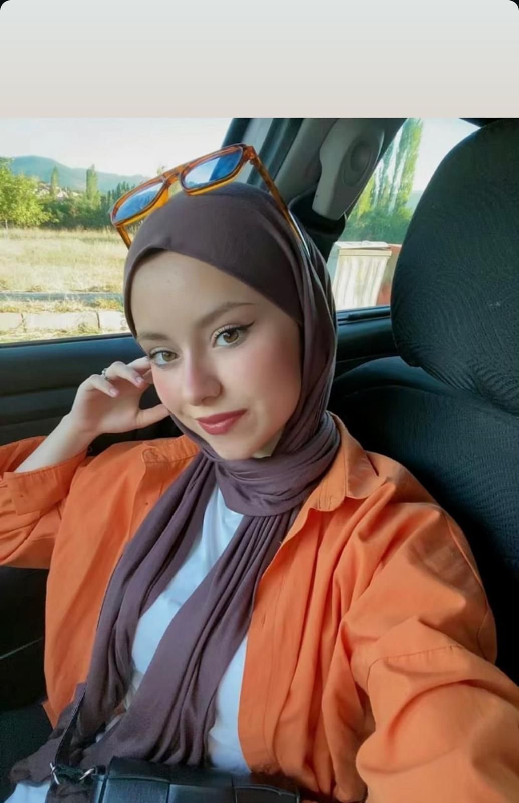 Akçay Alımlı Bayan Escort Günay