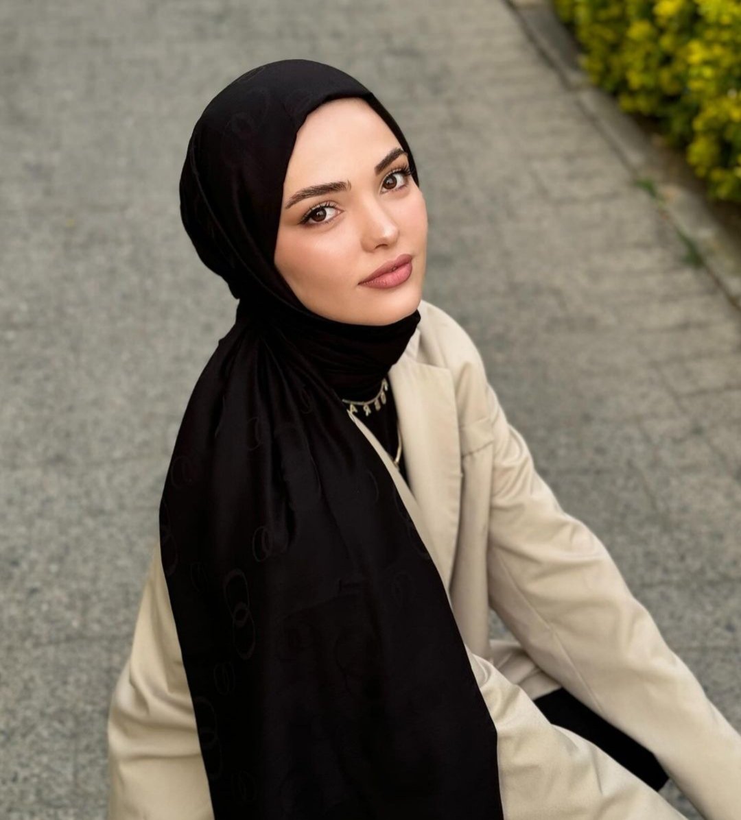 Mezitli Güzel Bir Gelecek Bayan Escort Yeliz